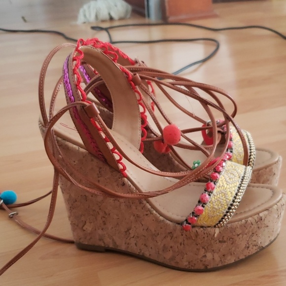 Shoes - Picture 2 of 2